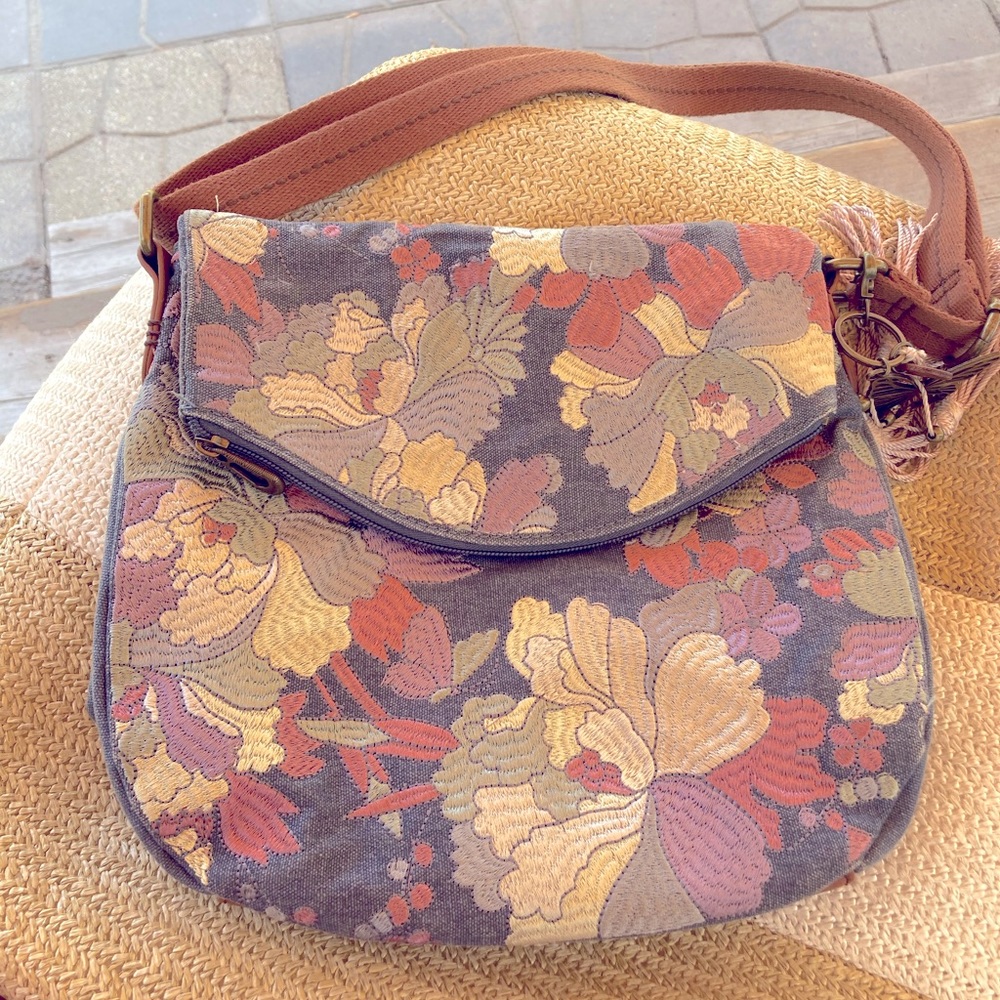 Sakroots Purse with adjustable strap